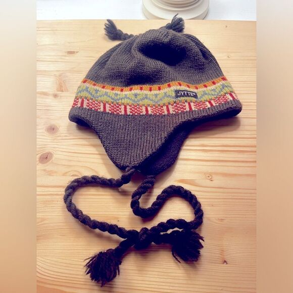 JYTTE Winter Hat - Picture 2 of 2
